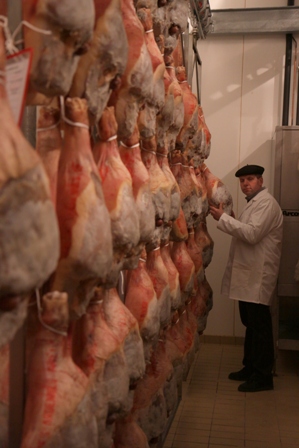 SECHOIR A JAMBON