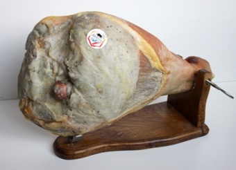 JAMBON SEC SUR SUPPORT
